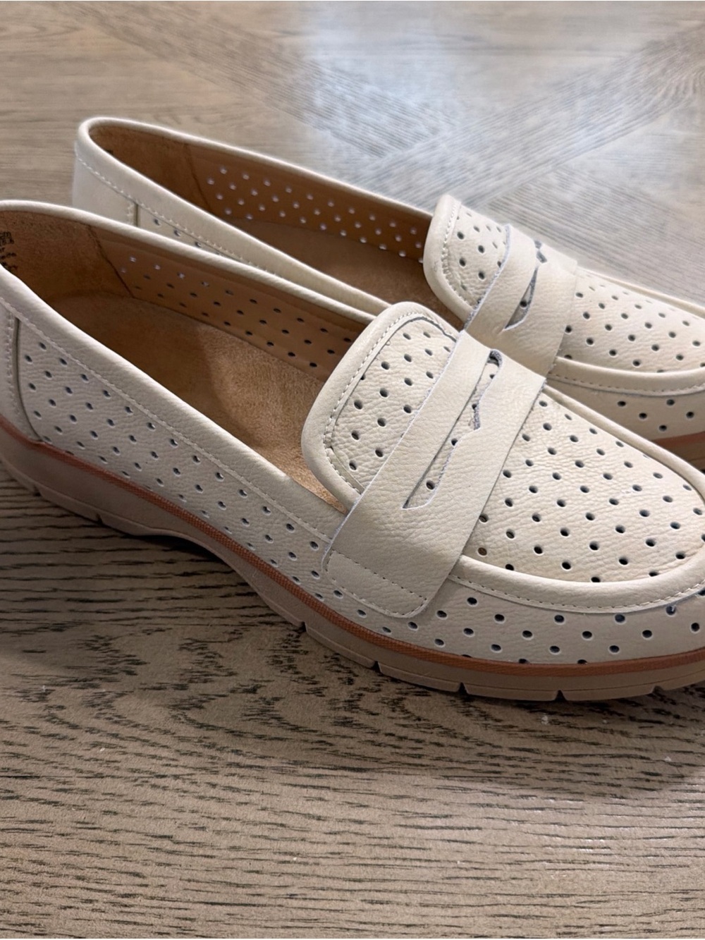 Dr. Scholl's Womens Nice Day Breezy Loafer Off White 9.5